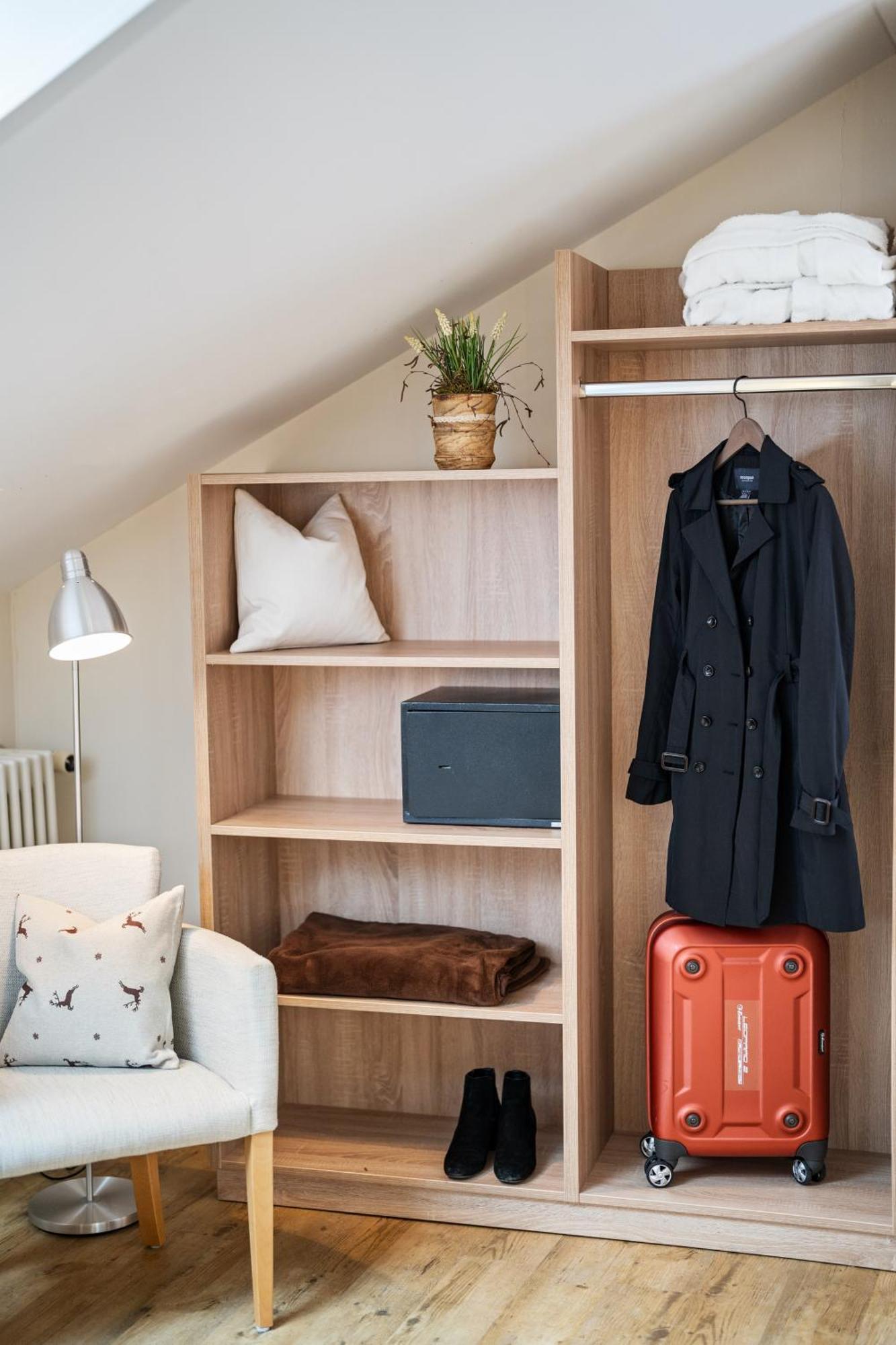 Hotel Zur Post Bad Abbach Ruang foto